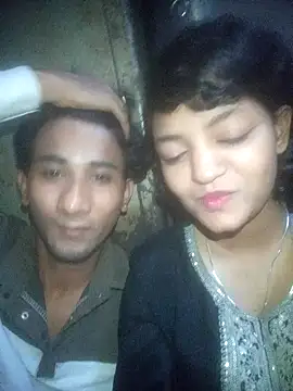 Freakingromance online show from February 4, 2026, 9:54 pm