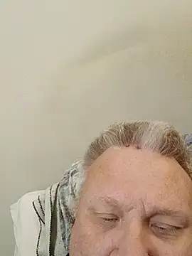 Jbirdb800 online show from November 18, 2025, 11:02 am