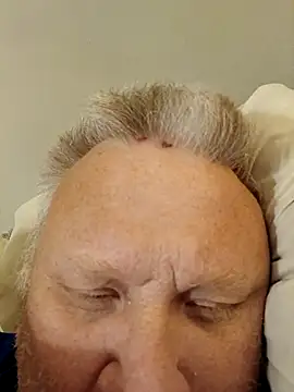 Jbirdb800 online show from November 14, 2025, 10:52 am