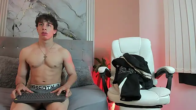 Snapshot of chris_evans27 chatting on February 21, 2026, 1:29 am chris evans27 online show from February 21, 2026, 1:29 am