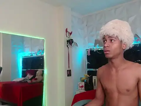 Snapshot of Santy_bigcock_01 chatting on November 29, 2025, 12:55 am Santy bigcock 01 online show from November 29, 2025, 12:55 am