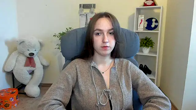 Snapshot of Nesie-Stoun chatting on November 18, 2025, 9:56 am Nesie-Stoun online show from November 18, 2025, 9:56 am