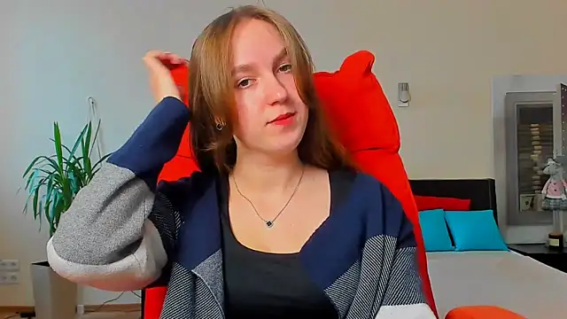 Snapshot of Nesie-Stoun chatting on November 23, 2025, 9:30 am Nesie-Stoun online show from November 23, 2025, 9:30 am