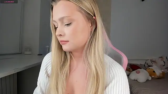 Snapshot of elly_aryxd chatting on November 8, 2025, 5:27 pm elly aryxd online show from November 8, 2025, 5:27 pm