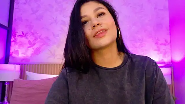 ValeriaMonet online show from May 22, 2026, 7:56 pm