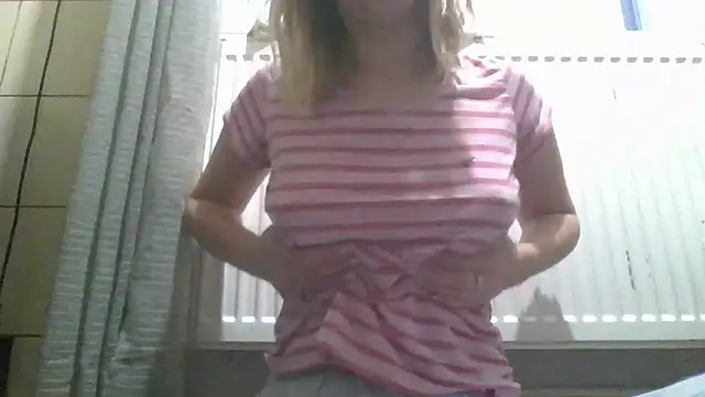 Snapshot of dirty_sasha00 chatting on May 6, 2026, 2:37 am dirty sasha00 online show from May 6, 2026, 2:37 am