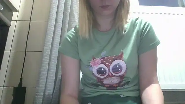 Snapshot of dirty_sasha00 chatting on April 24, 2026, 2:35 am dirty sasha00 online show from April 24, 2026, 2:35 am