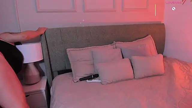 annie  20 online show from March 9, 2026, 7:17 pm