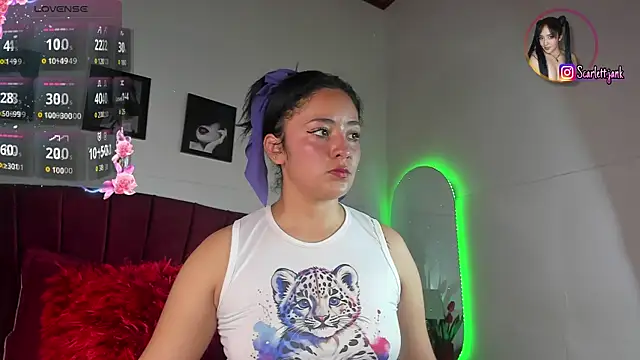 Snapshot of Scarlett_Jank chatting on July 20, 2026, 5:04 pm Scarlett Jank online show from July 20, 2026, 5:04 pm