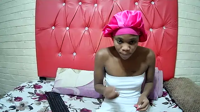 Snapshot of Pin-pop chatting on November 26, 2025, 7:14 pm Pin-pop online show from November 26, 2025, 7:14 pm