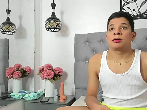 LucaDave 1 online show from November 29, 2025, 7:47 pm