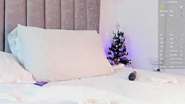 Veronica3   online show from December 16, 2025, 1:54 am