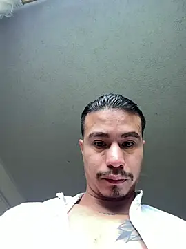 Snapshot of RaySullivan chatting on January 15, 2026, 2:31 pm RaySullivan online show from January 15, 2026, 2:31 pm