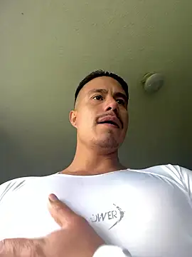 Snapshot of RaySullivan chatting on January 8, 2026, 4:57 pm RaySullivan online show from January 8, 2026, 4:57 pm