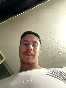 Snapshot of RaySullivan chatting on January 5, 2026, 5:27 pm RaySullivan online show from January 5, 2026, 5:27 pm