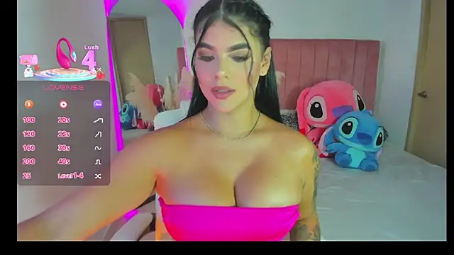 Janettcruz online show from November 18, 2025, 9:07 pm