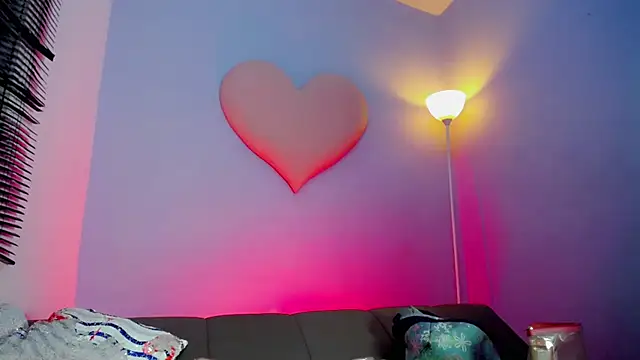 Dulcineaa  online show from November 29, 2025, 3:50 am