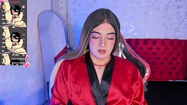 camii raux online show from April 16, 2026, 9:39 pm