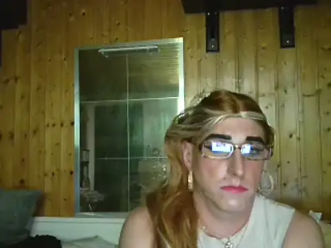 AgnesCross39 online show from June 6, 2026, 2:17 am
