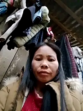 Snapshot of Ana_hoa chatting on December 16, 2025, 10:19 am Ana hoa online show from December 16, 2025, 10:19 am