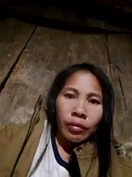 Snapshot of Ana_hoa chatting on December 20, 2025, 5:05 pm Ana hoa online show from December 20, 2025, 5:05 pm