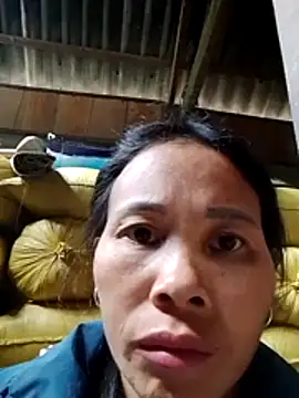 Snapshot of Ana_hoa chatting on November 24, 2025, 2:22 am Ana hoa online show from November 24, 2025, 2:22 am