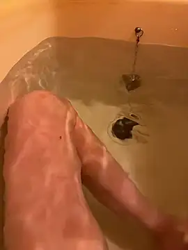 houkeiboy78 online show from November 17, 2025, 9:57 am