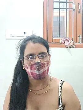 sanjana077 online show from April 3, 2026, 9:38 am