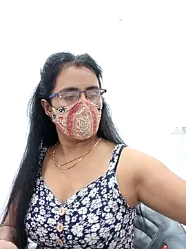 sanjana077 online show from April 7, 2026, 4:25 am