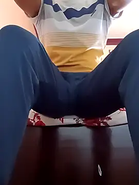 Snapshot of bhaiarean chatting on November 5, 2025, 8:39 am bhaiarean online show from November 5, 2025, 8:39 am