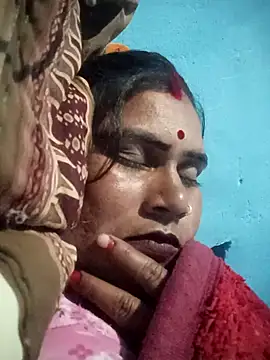 Snapshot of Chinki_pande chatting on November 22, 2025, 8:40 pm Chinki pande online show from November 22, 2025, 8:40 pm