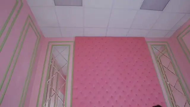 Ruby de Cherry online show from February 6, 2026, 12:12 pm