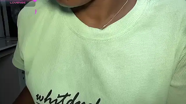 Snapshot of classy_kritii chatting on July 8, 2026, 10:27 am classy kritii online show from July 8, 2026, 10:27 am