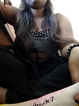 Megha sharma01 online show from November 7, 2025, 9:47 am