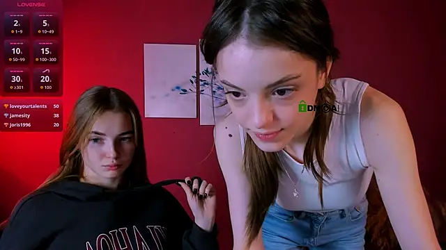 Snapshot of mia_starrr_ chatting on November 21, 2025, 10:36 am mia starrr online show from November 21, 2025, 10:36 am