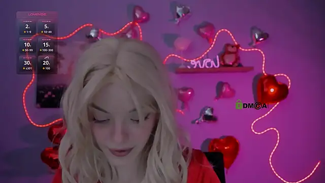 mia starrr  online show from February 14, 2026, 8:42 pm