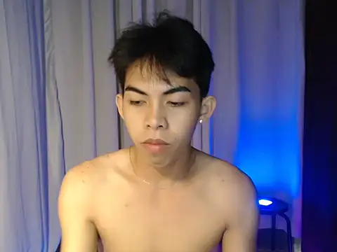 Urhotsilverboy online show from March 9, 2026, 5:05 pm