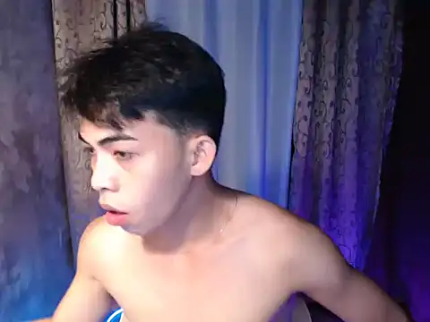 Urhotsilverboy online show from February 25, 2026, 1:55 pm