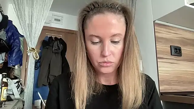 Ameli8 online show from April 18, 2026, 2:52 pm