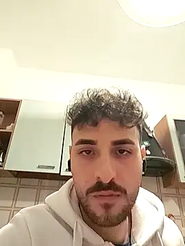 Snapshot of Louistick chatting on November 6, 2025, 12:36 am Louistick online show from November 6, 2025, 12:36 am