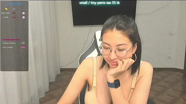 Snapshot of SofiaNour chatting on October 20, 2025, 4:18 pm SofiaNour online show from October 20, 2025, 4:18 pm