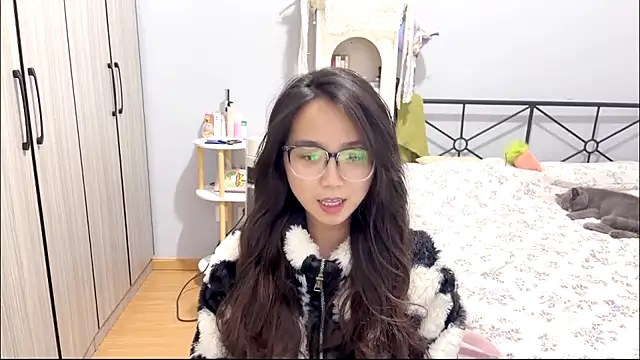 Hmm 0303 online show from March 15, 2026, 2:13 pm