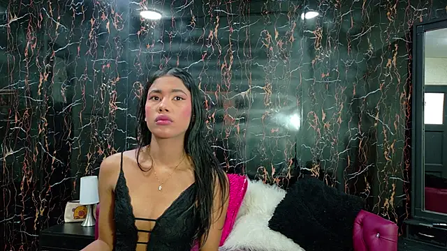 Snapshot of EsmeraldaBlake chatting on February 7, 2026, 12:35 pm EsmeraldaBlake online show from February 7, 2026, 12:35 pm