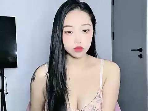 Snapshot of AM-77MM chatting on November 7, 2025, 7:24 am AM-77MM online show from November 7, 2025, 7:24 am