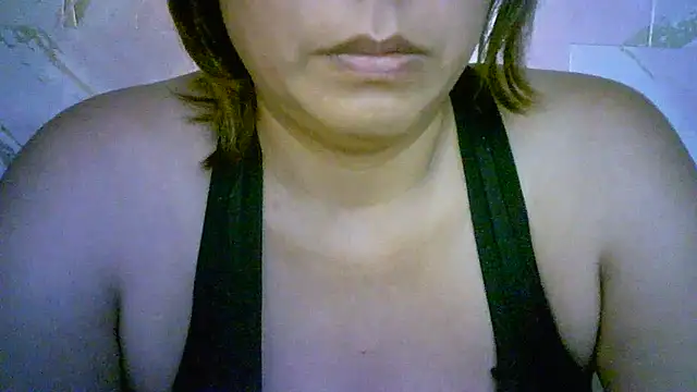 Zulreyna online show from February 19, 2026, 4:31 am