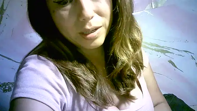 Snapshot of Zulreyna chatting on May 9, 2026, 3:21 am Zulreyna online show from May 9, 2026, 3:21 am