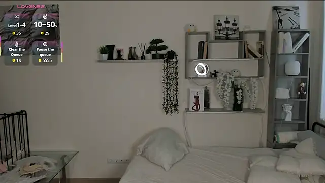 Snapshot of TawnyaVanschaick chatting on February 22, 2026, 9:55 am TawnyaVanschaick online show from February 22, 2026, 9:55 am