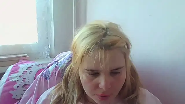 Snapshot of HornyElena chatting on January 19, 2026, 1:59 pm HornyElena online show from January 19, 2026, 1:59 pm