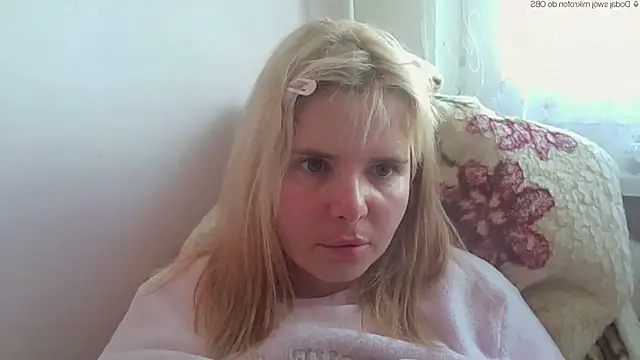 HornyElena online show from May 11, 2026, 4:04 pm