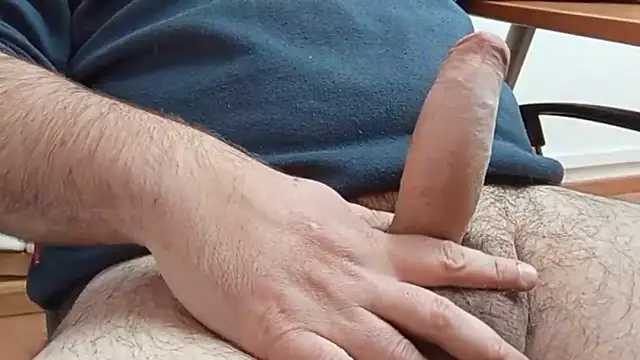 Snapshot of jss272 chatting on December 1, 2025, 1:45 pm jss272 online show from December 1, 2025, 1:45 pm